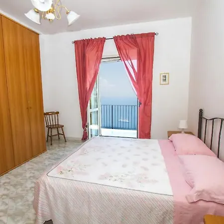 Apartamento Casa Ambrosia In With Sea View, Wifi And Ac
